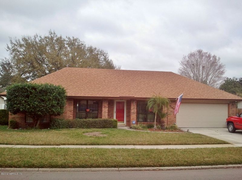 8269 Hamden Rd W, Jacksonville, FL 32244
