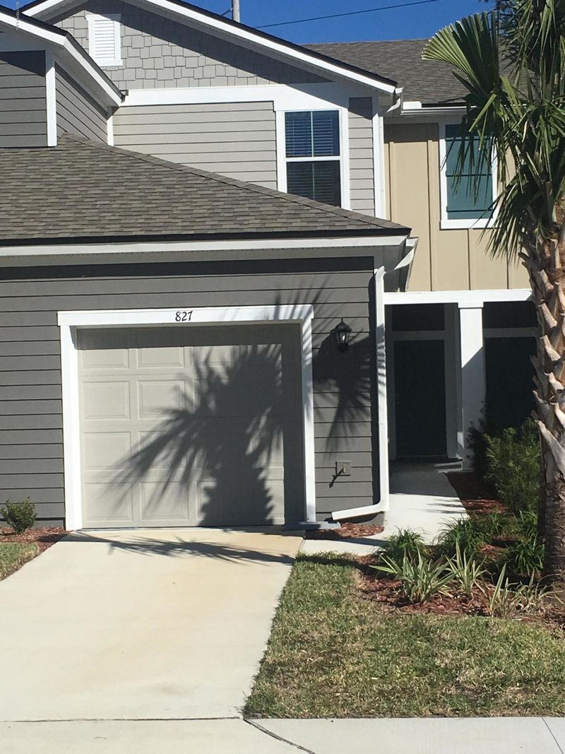 827 Servia Dr, St Johns, FL 32259