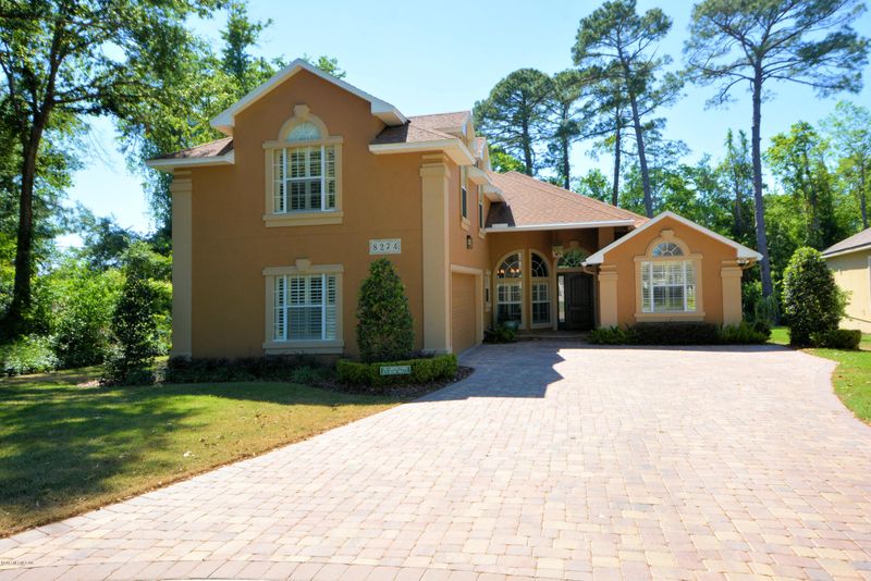 8274 Shade Tree Ct, Jacksonville, FL 32256