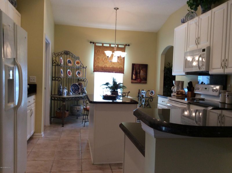 828 Briarcreek Rd, Jacksonville, FL 32225