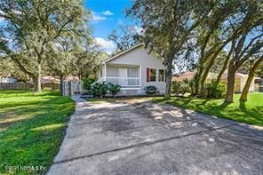 828 Division St, Fernandina Beach, FL 32034