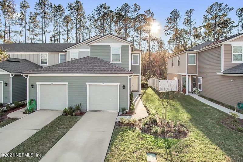 828 Servia Dr, St Johns, FL 32259