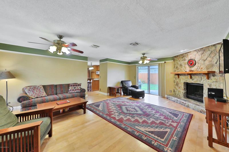 8280 Country Creek Blvd, Jacksonville, FL 32221