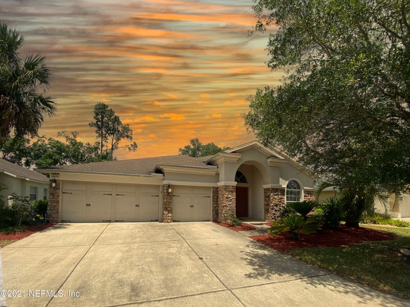 8283 Hedgewood Dr, Jacksonville, FL 32216