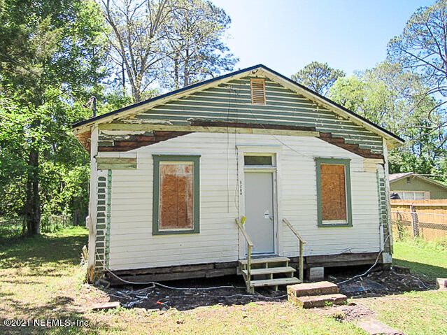 8286 Moncrief Dinsmore Rd, Jacksonville, FL 32219