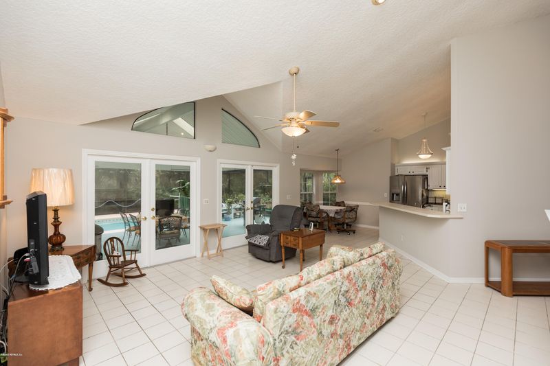 829 White Eagle Cir, St Augustine, FL 32086