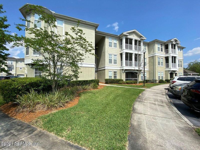 8290 Gate Pw #1112, Jacksonville, FL 32216