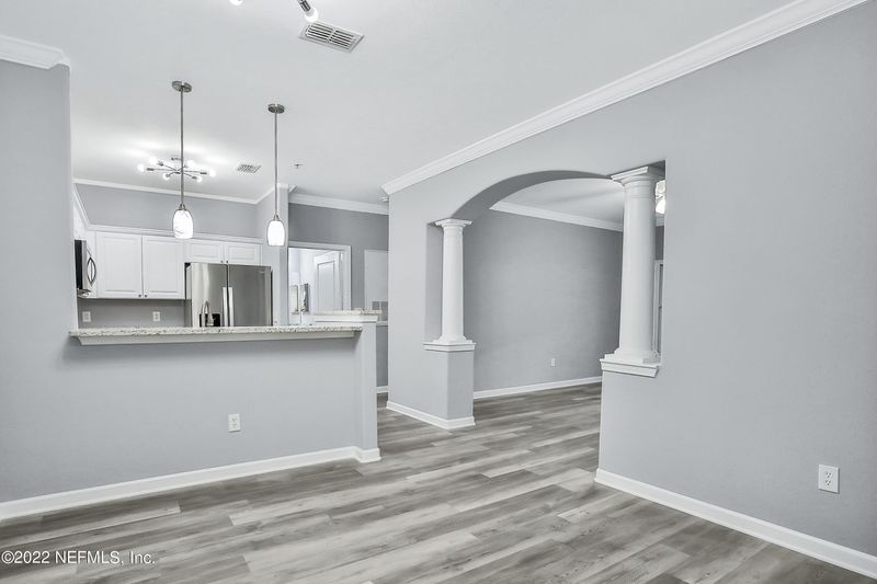 8290 Gate Pw #1201, Jacksonville, FL 32216