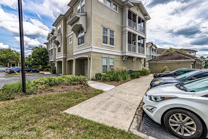 8290 Gate Pw #805, Jacksonville, FL 32216