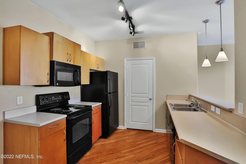 8290 Gate Pw W #1316, Jacksonville, FL 32216