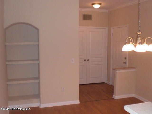 8290 Gate Pw W #203, Jacksonville, FL 32216
