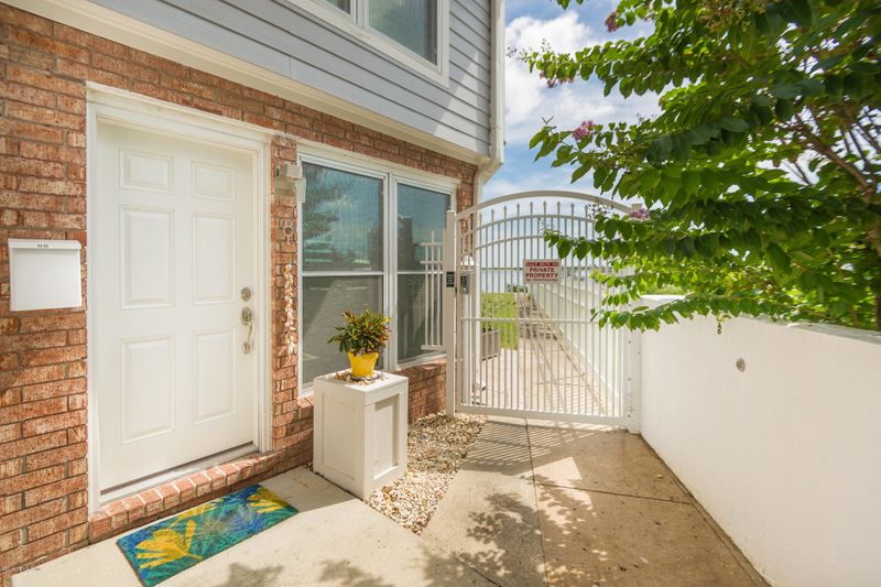 83 Comares Ave #8B, St Augustine, FL 32080