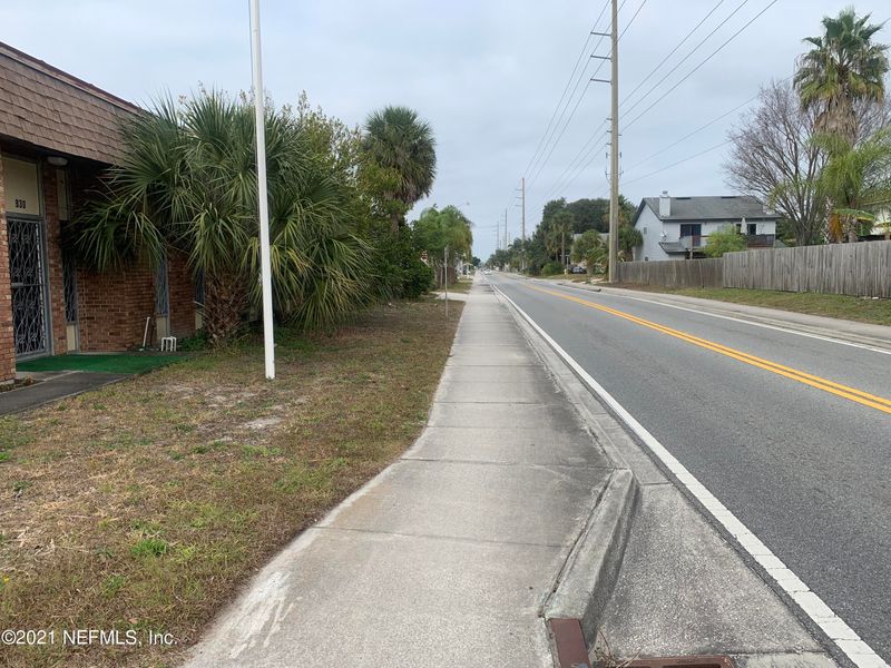 830 9th St S, Jacksonville Beach, FL 32250