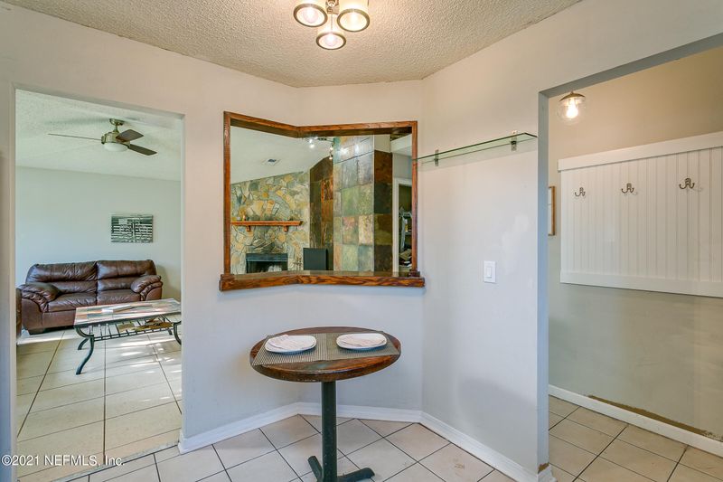 830 Hibiscus St, Atlantic Beach, FL 32233