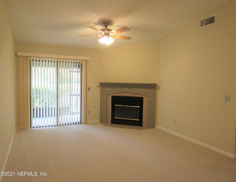 8300 Plaza Gate Ln #1214, Jacksonville, FL 32217