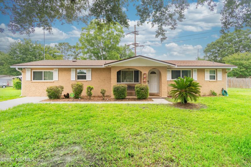 8303 Mohan Ct, Jacksonville, FL 32221
