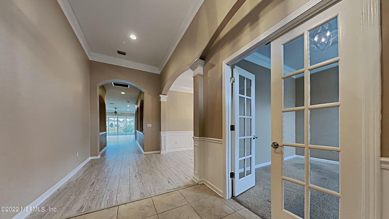 8306 Hedgewood Dr, Jacksonville, FL 32216