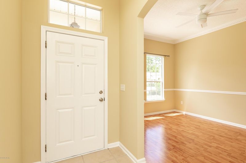 8317 Warlin Dr N, Jacksonville, FL 32216