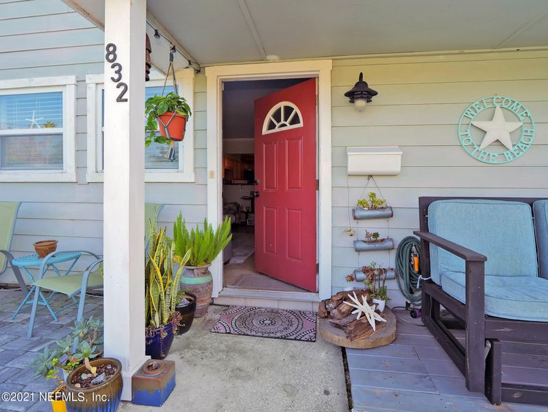 832 Cavalla Rd, Atlantic Beach, FL 32233