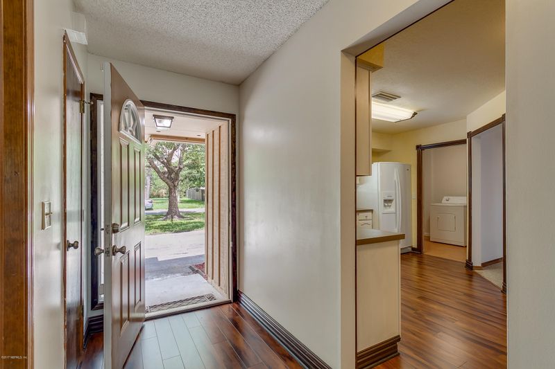 8323 Staghorn Rd, Jacksonville, FL 32244