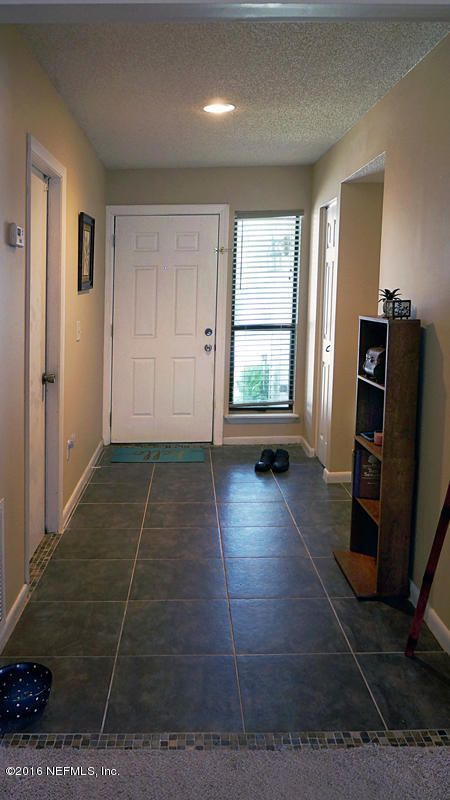 8325 Gemini Rd, Jacksonville, FL 32216