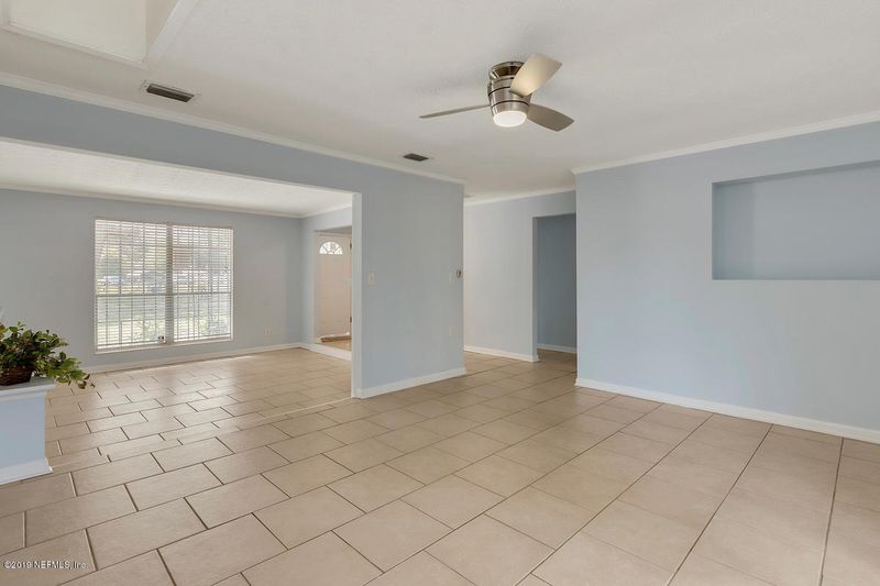 8327 Noroad, Jacksonville, FL 32210