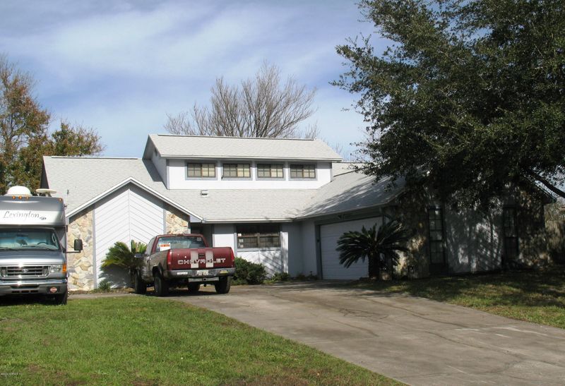 8329 Morning Glory Rd, Jacksonville, FL 32210