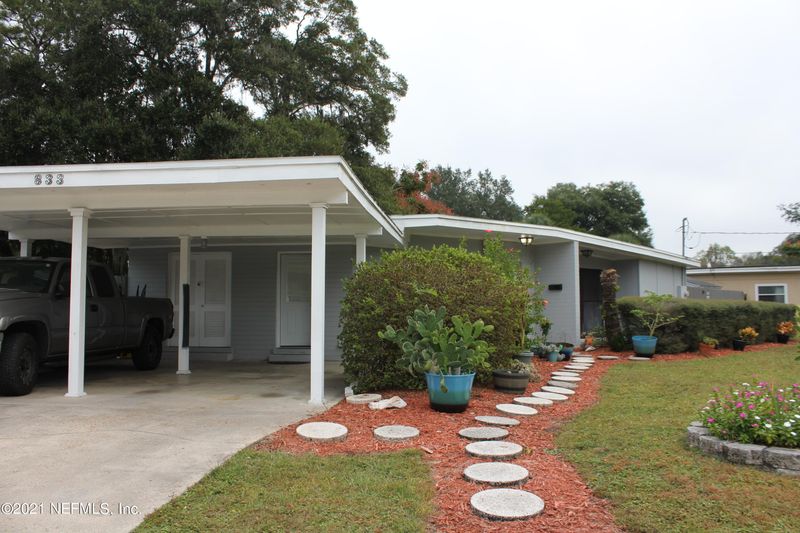 833 Middleton Rd, Jacksonville, FL 32211
