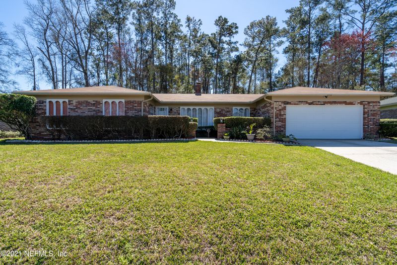 8332 Grampell Dr, Jacksonville, FL 32221