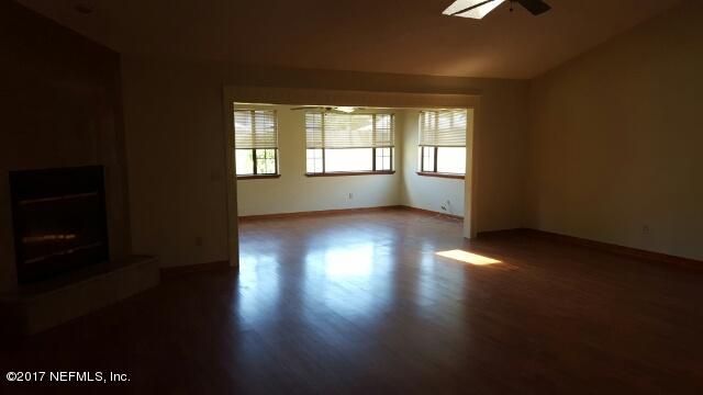 8333 Chimney Oak Dr, Jacksonville, FL 32244