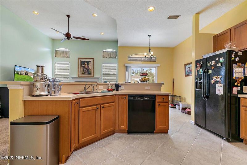 8336 Whitmire Ct, Jacksonville, FL 32216