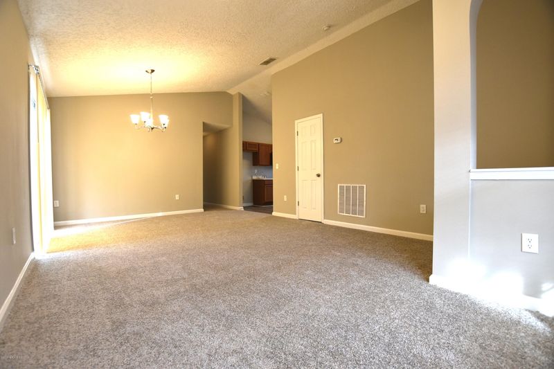 8338 Longspur Ave, Jacksonville, FL 32219