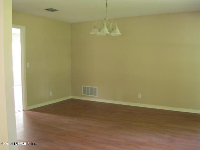 8339 Crosswind Rd, Jacksonville, FL 32244