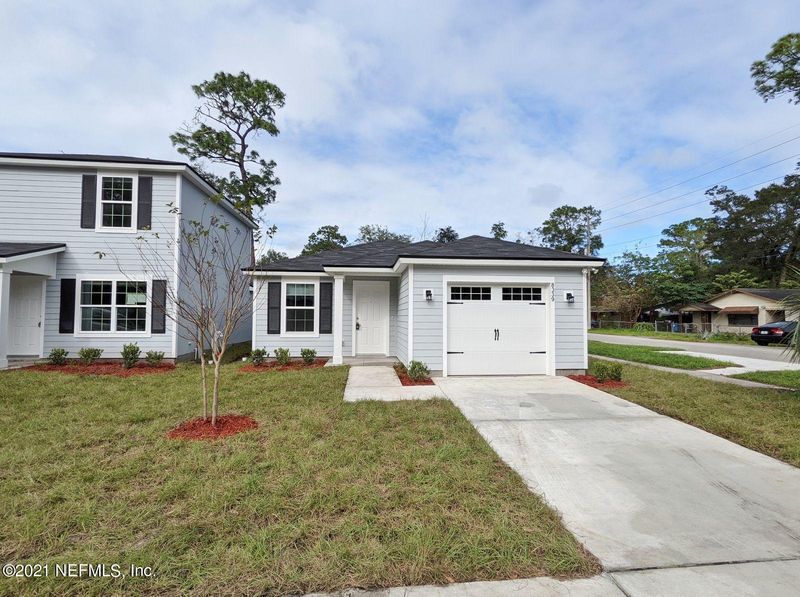 8339 Free Ave, Jacksonville, FL 32211