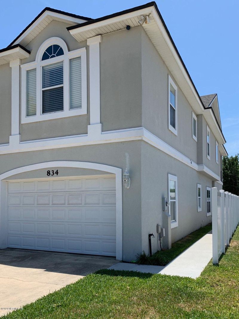 834 9th Ave S, Jacksonville Beach, FL 32250