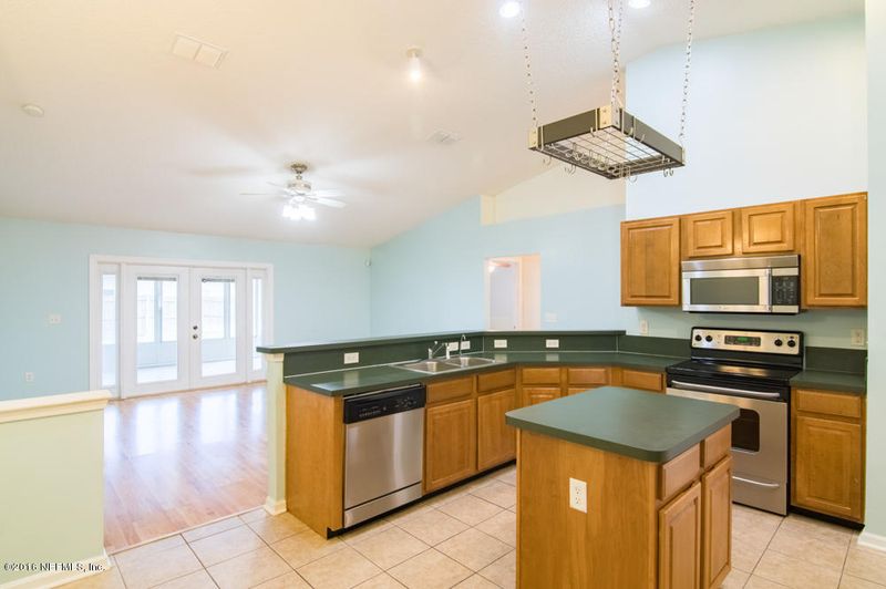 8341 Swanton Ln, Jacksonville, FL 32244