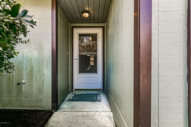 8346 Three Creeks Blvd, Jacksonville, FL 32220