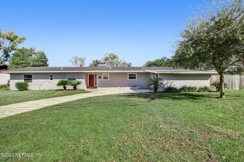 8349 Daffin Ln, Jacksonville, FL 32217