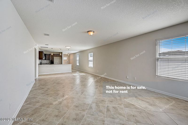 8356 Thor St, Jacksonville, FL 32216