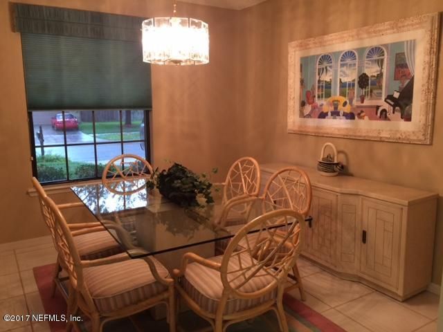 8360 Hamden Rd W, Jacksonville, FL 32244