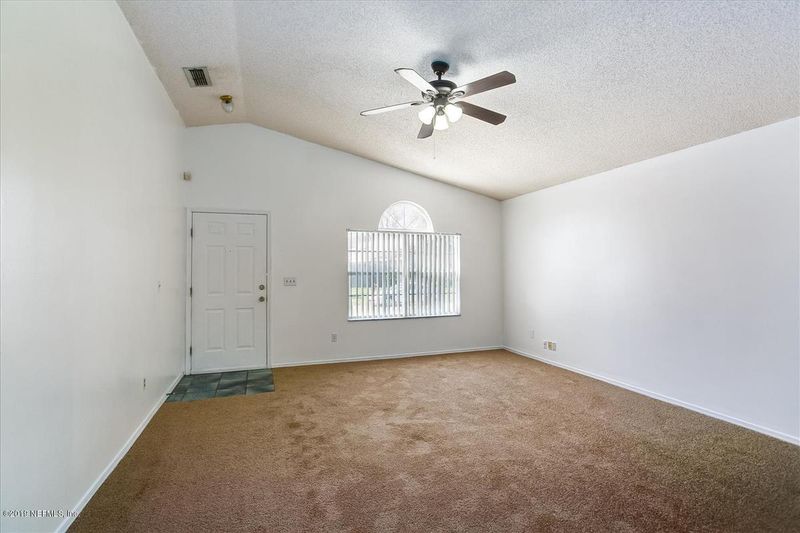 8361 Argyle Corners Dr, Jacksonville, FL 32244