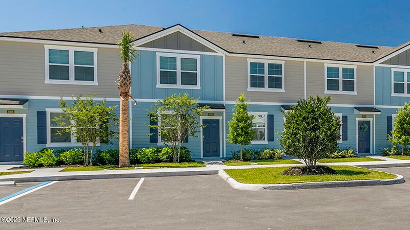 8362 Zenith Cir, Jacksonville, FL 32256