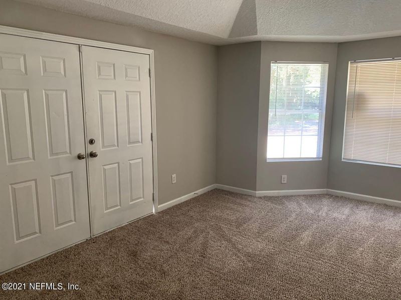 8363 Herlong Rd, Jacksonville, FL 32210