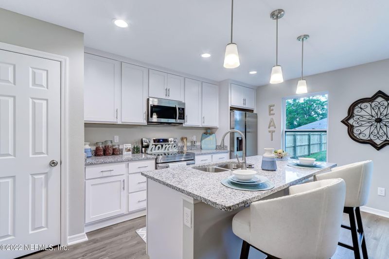 8367 Hewitt St, Jacksonville, FL 32244