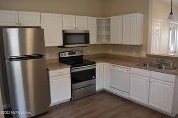 837 Southern Creek Dr, Jacksonville, FL 32259
