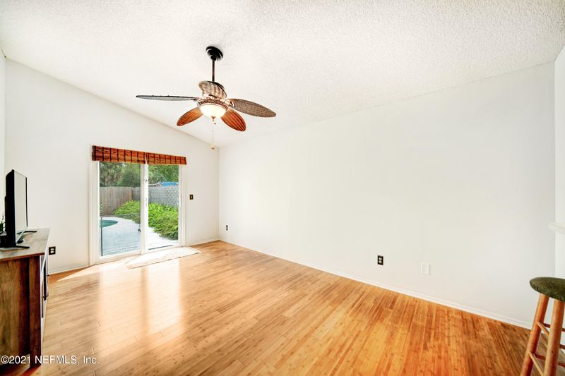 8373 Argyle Corners Dr, Jacksonville, FL 32244