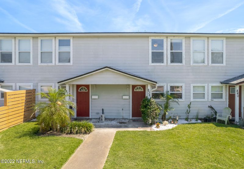 838 Cavalla Rd, Atlantic Beach, FL 32233