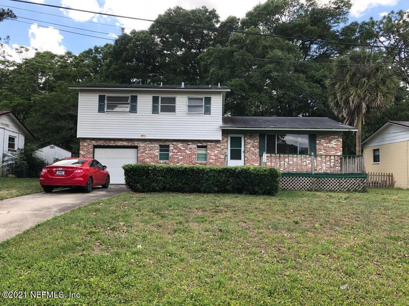 838 W Colonial Ct, Jacksonville, FL 32225