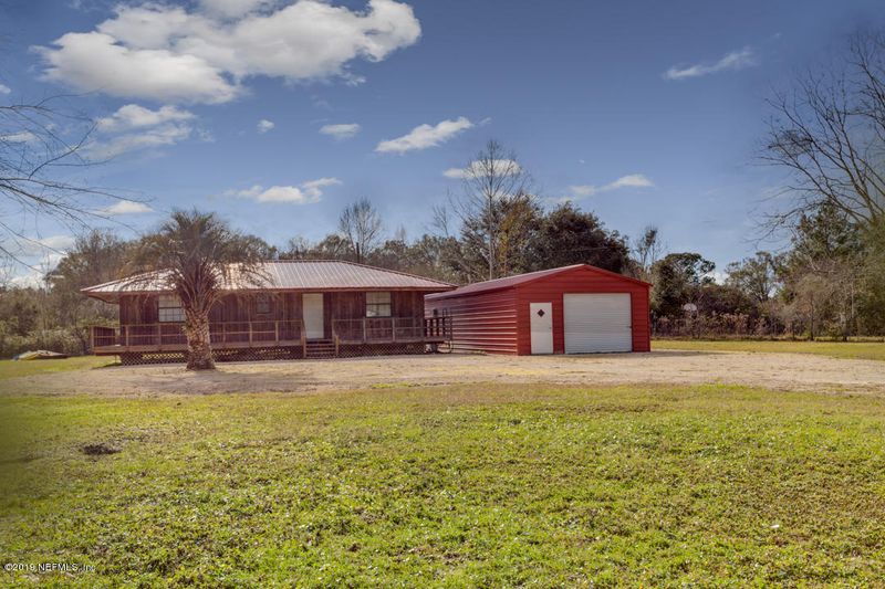 8384 NW 185th St, Starke, FL 32091