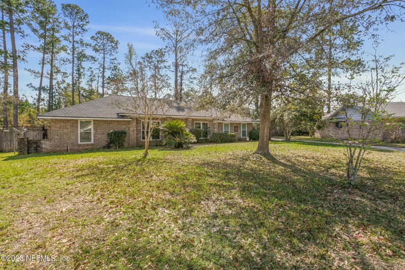 8396 Compass Rose Dr S, Jacksonville, FL 32216